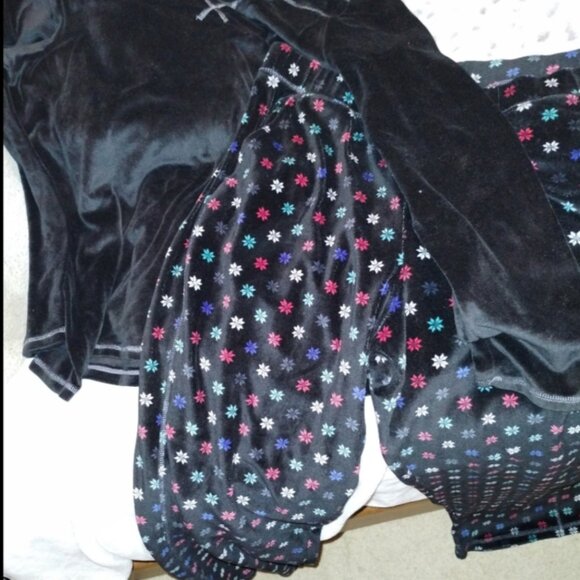 Climate Right Cuddl duds Pajamas size Large - Picture 2 of 2